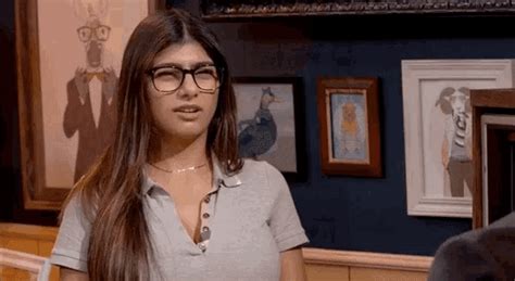 Mia Khalifa Se Masturbe Porn Videos 